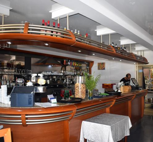  Restaurant Coté place à Porto Corse-1